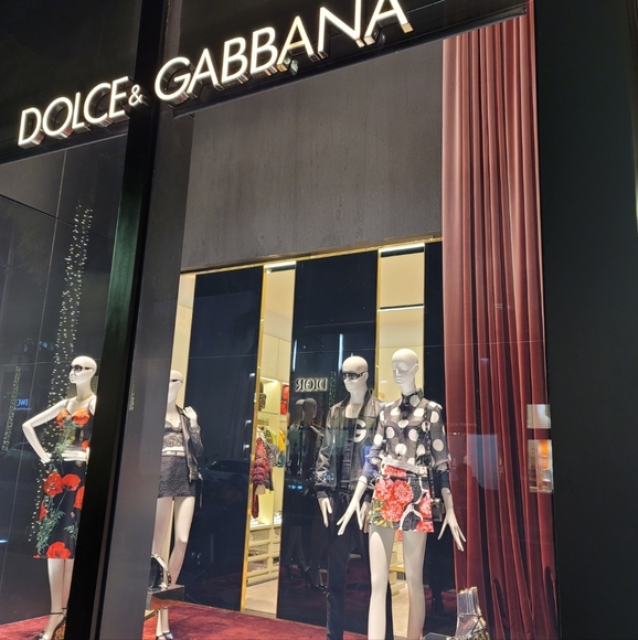 Meet your Posher, Amanda - Picture 10 of 16